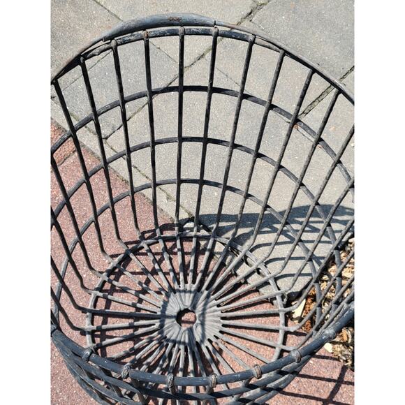 Vintage Wire Basket Potato or Egg, Farmhouse Kitchen, Country Primitive - Picture 4 of 5